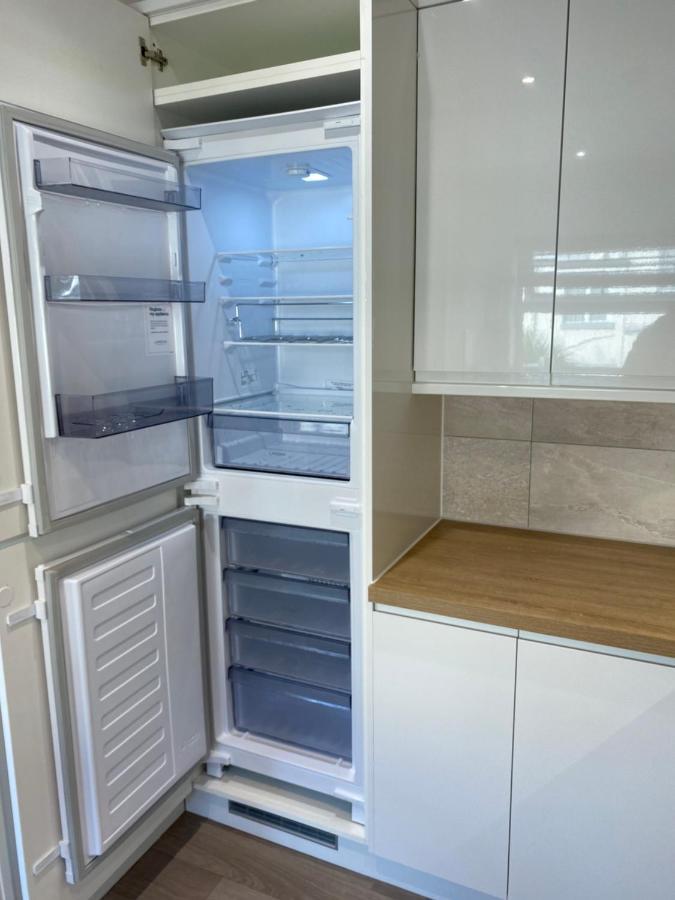 Bournemouth Beachfront Retreat 3 Bedroom 3 Bathroom Seaside B&B With Free Parking 外观 照片