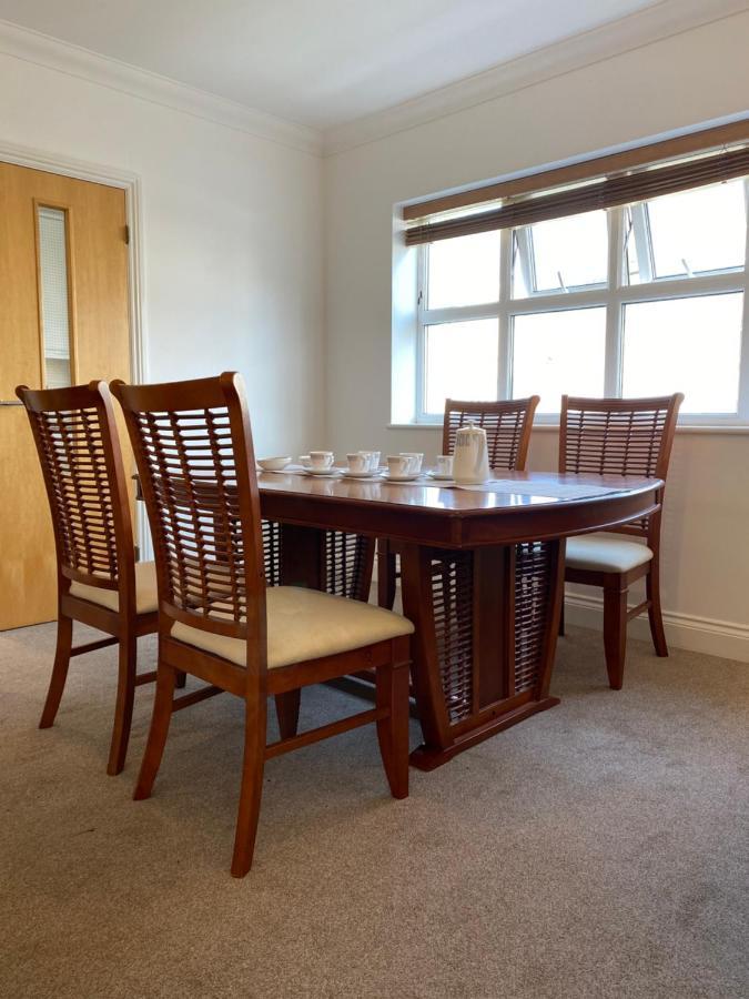 Bournemouth Beachfront Retreat 3 Bedroom 3 Bathroom Seaside B&B With Free Parking 外观 照片