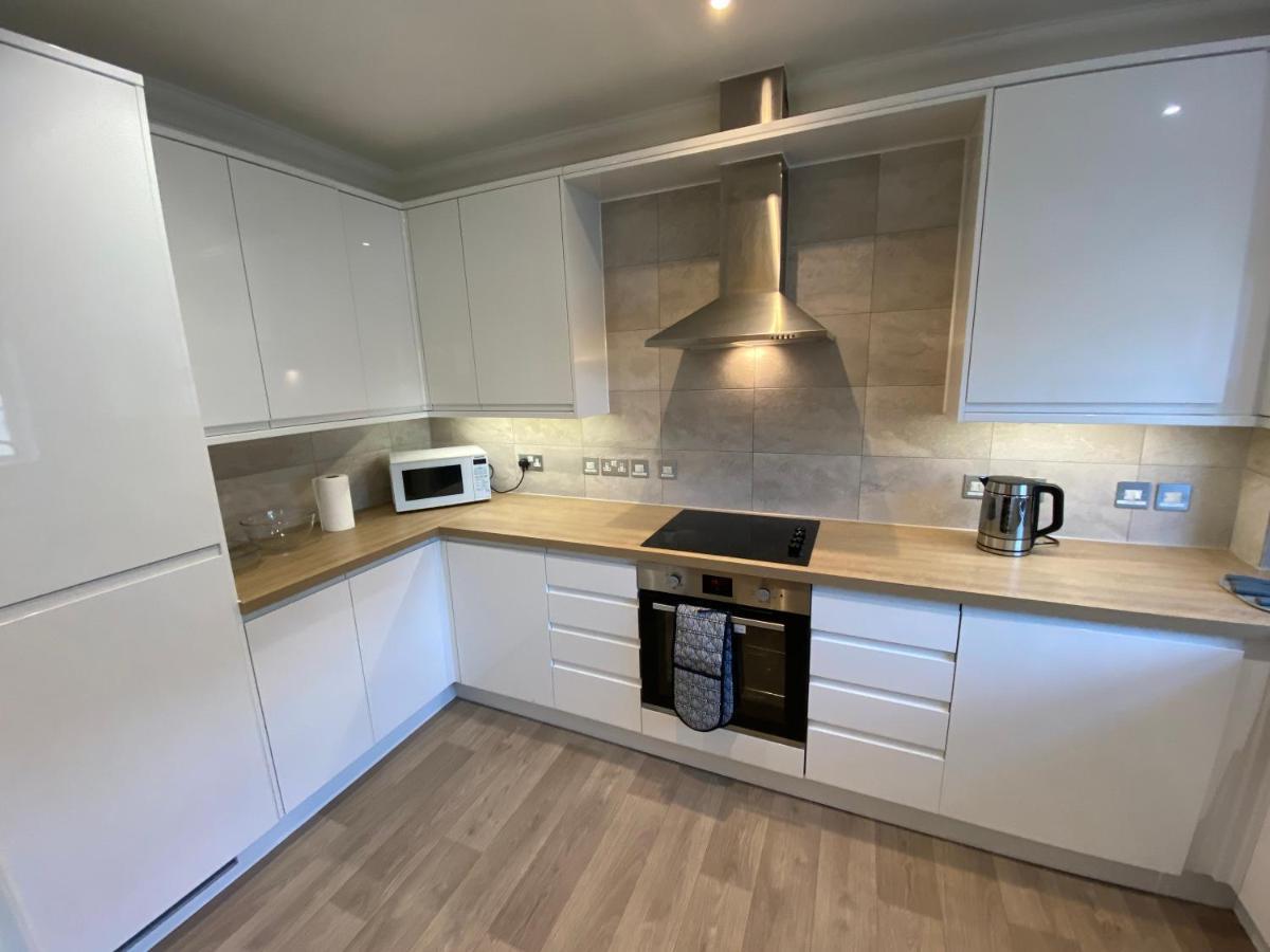 Bournemouth Beachfront Retreat 3 Bedroom 3 Bathroom Seaside B&B With Free Parking 外观 照片