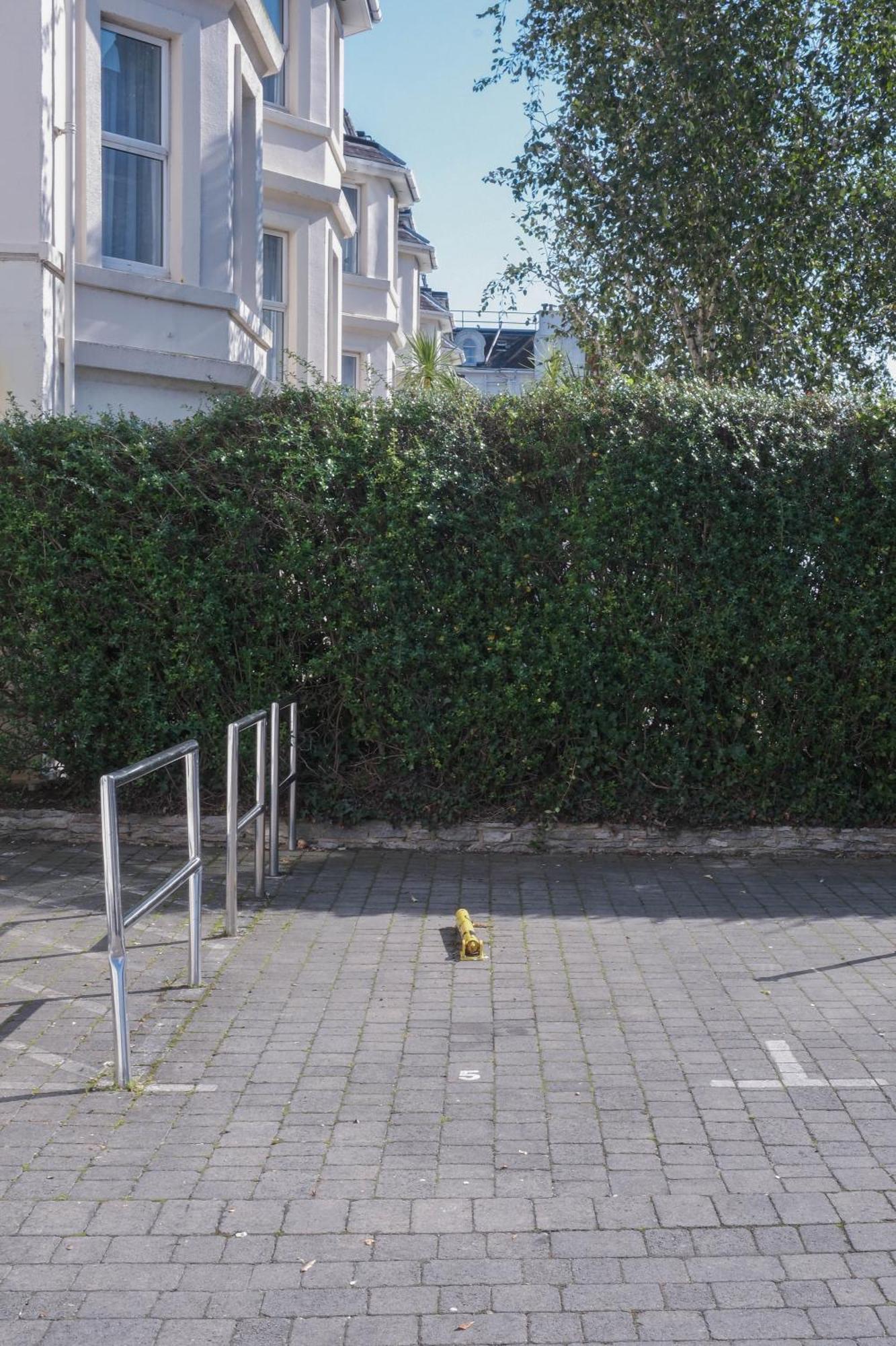 Bournemouth Beachfront Retreat 3 Bedroom 3 Bathroom Seaside B&B With Free Parking 外观 照片